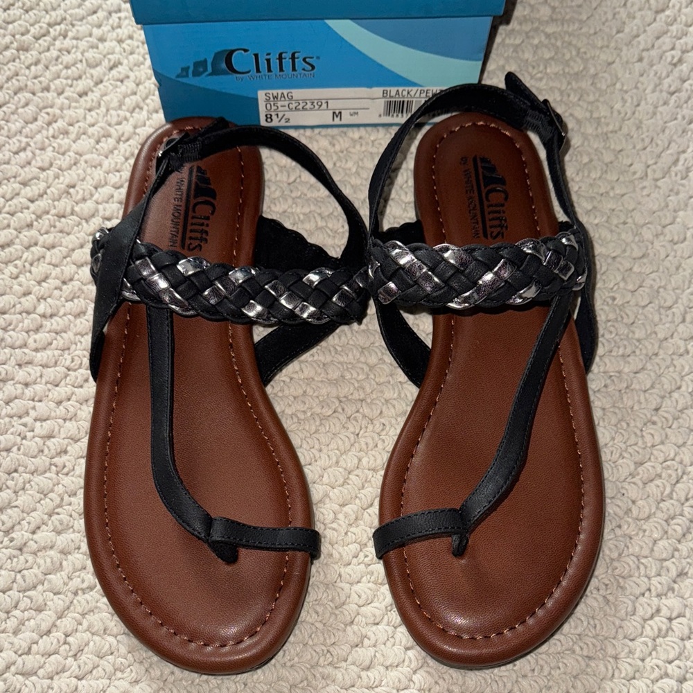 Cliffs by white Mountain – Women's Black/silver Sandals— size 8.5